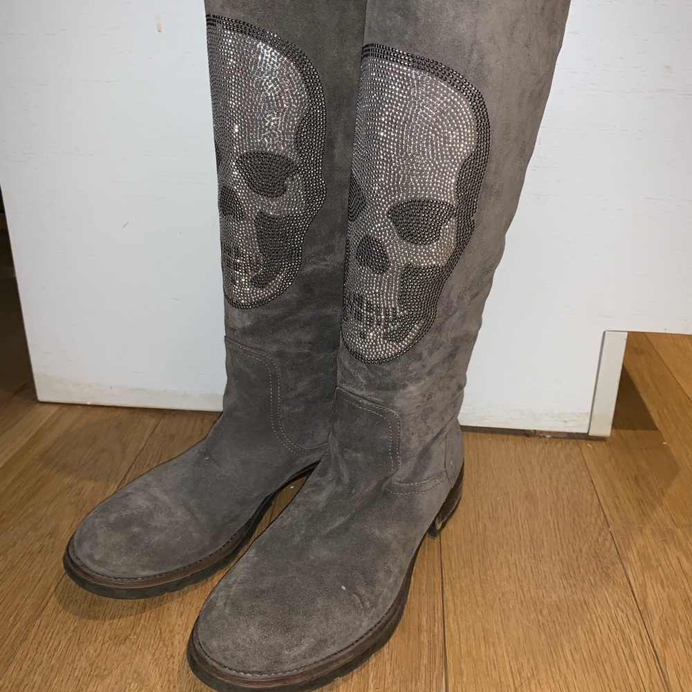 Suede knee high skull boots size 9